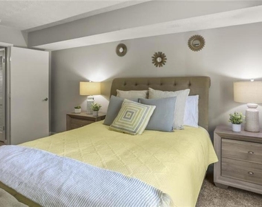 3000 Spring Hill Parkway - Photo Thumbnail 17