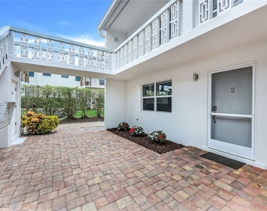 780 10th Avenue S - Photo Thumbnail 12