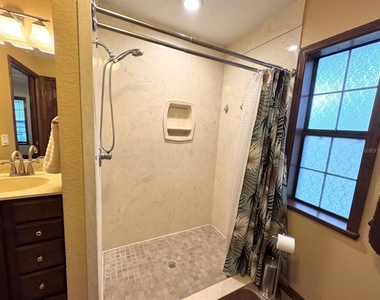 7444 Nw 14th Street - Photo Thumbnail 10