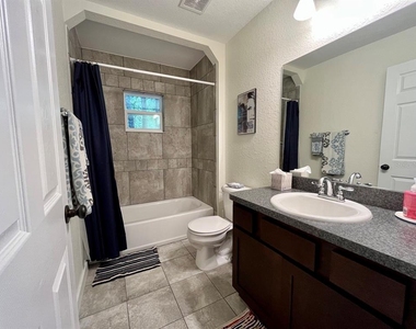 7710 Nw 14th Street - Photo Thumbnail 17