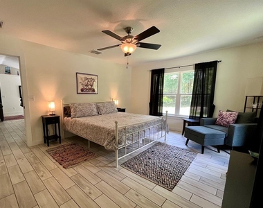 7710 Nw 14th Street - Photo Thumbnail 9