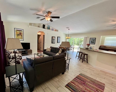 7710 Nw 14th Street - Photo Thumbnail 1