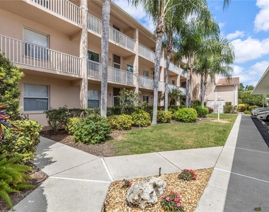8750 Olde Hickory Avenue - Photo Thumbnail 1