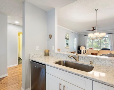 8750 Olde Hickory Avenue - Photo Thumbnail 11