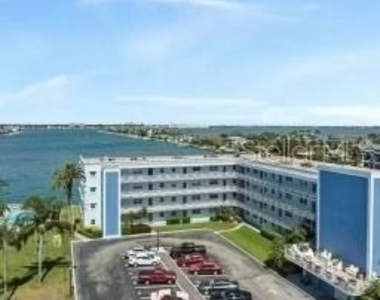 5555 Gulf Boulevard - Photo Thumbnail 30