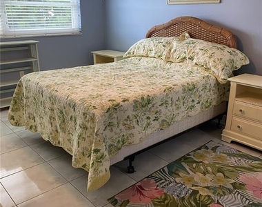 5555 Gulf Boulevard - Photo Thumbnail 15