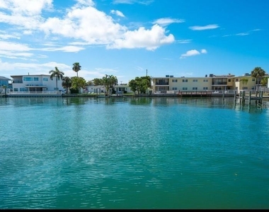 5555 Gulf Boulevard - Photo Thumbnail 21