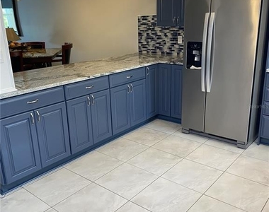 5555 Gulf Boulevard - Photo Thumbnail 3