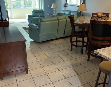5555 Gulf Boulevard - Photo Thumbnail 6