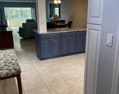5555 Gulf Boulevard - Photo Thumbnail 2