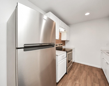 12068 Beechnut Street - Photo Thumbnail 13