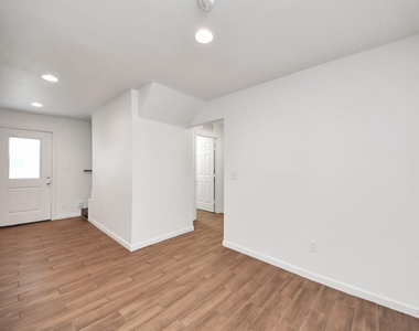 12068 Beechnut Street - Photo Thumbnail 10