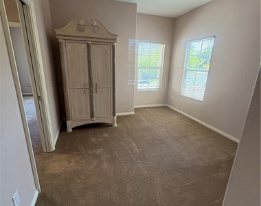 524 Golden West Drive - Photo Thumbnail 24