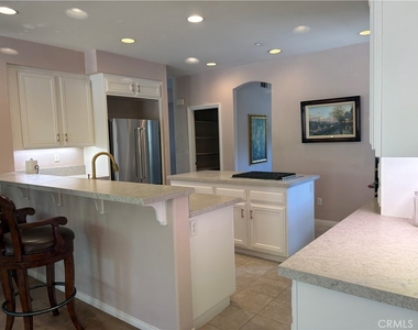 524 Golden West Drive - Photo Thumbnail 6