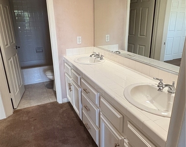 524 Golden West Drive - Photo Thumbnail 26