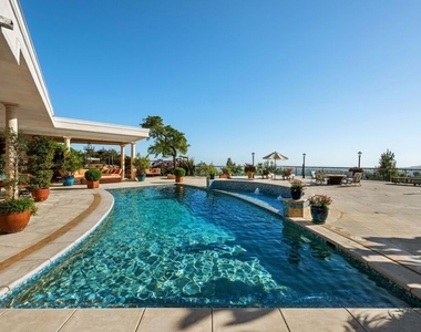 1575 Alexis Place - Photo Thumbnail 33