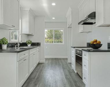 1256 Exposition Boulevard - Photo Thumbnail 7