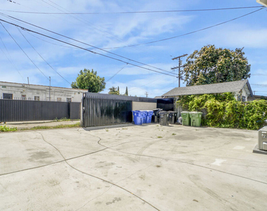 1254 1/2 Exposition Boulevard - Photo Thumbnail 20