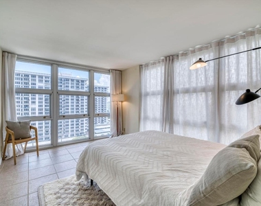 525 N Ocean Boulevard - Photo Thumbnail 12