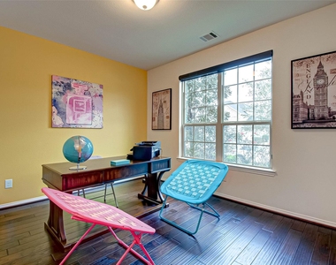 8219 Peppervine Court - Photo Thumbnail 5
