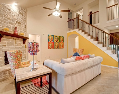 8219 Peppervine Court - Photo Thumbnail 8