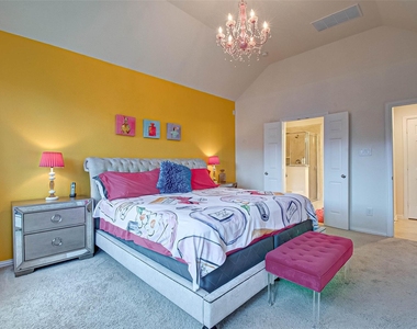 8219 Peppervine Court - Photo Thumbnail 23