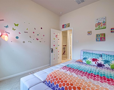 8219 Peppervine Court - Photo Thumbnail 33