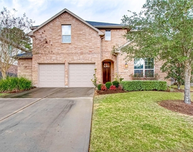 8219 Peppervine Court - Photo Thumbnail 3