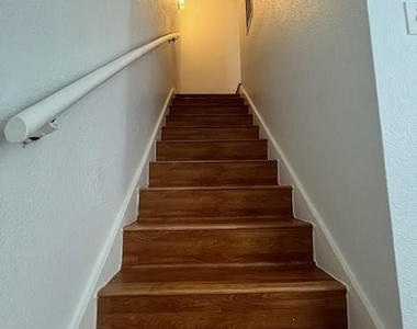 6201 Ranchester Drive - Photo Thumbnail 6