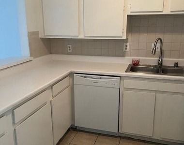 6201 Ranchester Drive - Photo Thumbnail 4