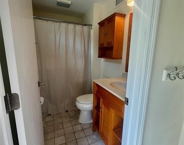 221 13th Avenue Ne - Photo Thumbnail 31