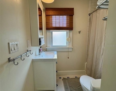 221 13th Avenue Ne - Photo Thumbnail 23