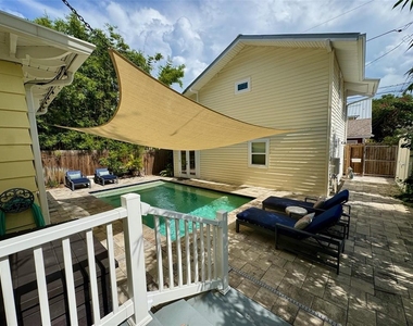 221 13th Avenue Ne - Photo Thumbnail 1