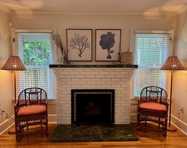 221 13th Avenue Ne - Photo Thumbnail 7