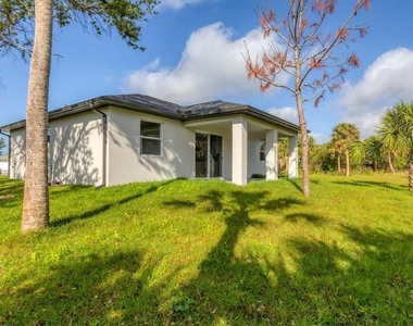 405 Sunset Road N - Photo Thumbnail 28