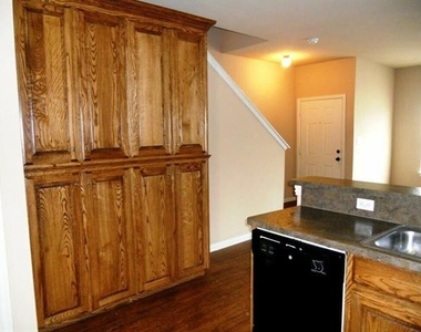 2418 W Prairie Street - Photo Thumbnail 5