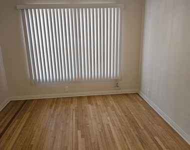 5472 Edgewood Place - Photo Thumbnail 8