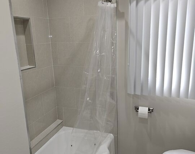 5472 Edgewood Place - Photo Thumbnail 17
