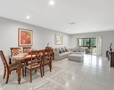 21214 Lago Circle - Photo Thumbnail 9