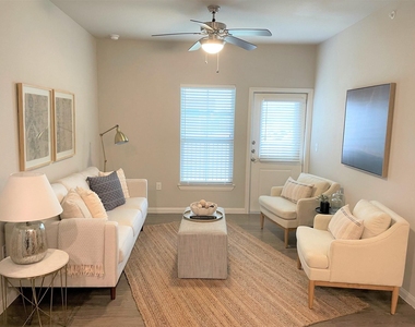 4702 Old Brownsville - Photo Thumbnail 11