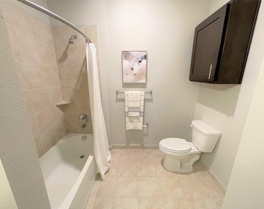 4702 Old Brownsville - Photo Thumbnail 17