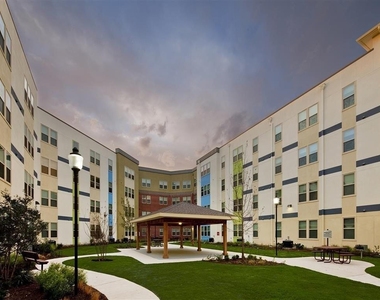 703 N San Marcos St - Photo Thumbnail 1