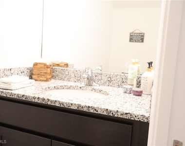 26475 Bonita Fairways Boulevard - Photo Thumbnail 14