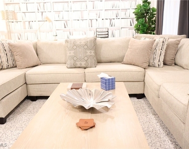 26475 Bonita Fairways Boulevard - Photo Thumbnail 18