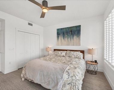 8234 Harborside Circle - Photo Thumbnail 18