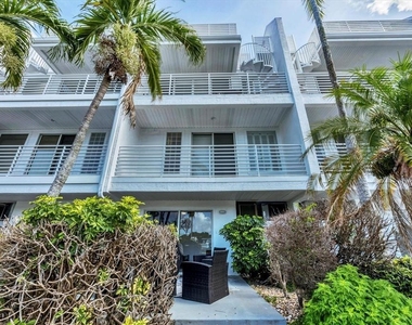 8234 Harborside Circle - Photo Thumbnail 27