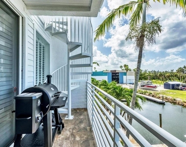 8234 Harborside Circle - Photo Thumbnail 25
