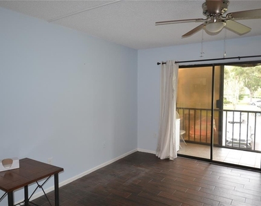 3232 Lake Pine Way E - Photo Thumbnail 22