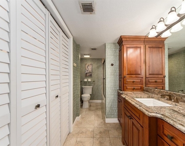 690 Island Way - Photo Thumbnail 20