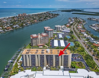 690 Island Way - Photo Thumbnail 27